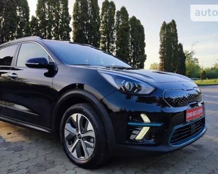 Чорний Кіа Niro, об'ємом двигуна 0 л та пробігом 83 тис. км за 19799 $, фото 5 на Automoto.ua