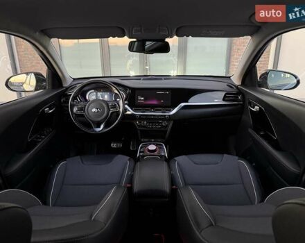 Черный Киа Niro, объемом двигателя 0 л и пробегом 110 тыс. км за 17999 $, фото 42 на Automoto.ua