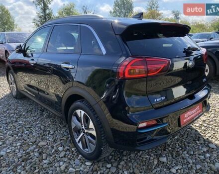 Чорний Кіа Niro, об'ємом двигуна 0 л та пробігом 88 тис. км за 22900 $, фото 15 на Automoto.ua