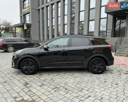 Чорний Кіа Niro, об'ємом двигуна 0 л та пробігом 109 тис. км за 17499 $, фото 8 на Automoto.ua