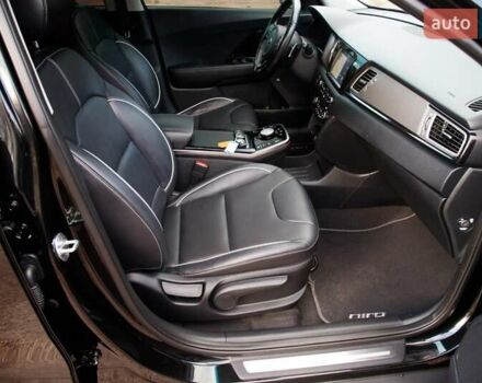 Черный Киа Niro, объемом двигателя 0 л и пробегом 110 тыс. км за 17450 $, фото 42 на Automoto.ua