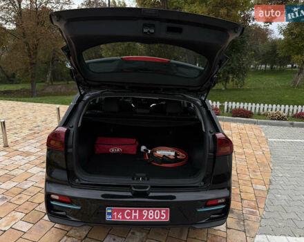 Киа Niro 2020 в Тернополе на Automoto.ua Черный Киа Niro, объемом двигателя 0 л и пробегом 92 тыс. км за 19899 $, фото 46 на Automoto.ua