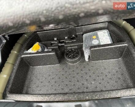 Черный Киа Niro, объемом двигателя 0 л и пробегом 84 тыс. км за 19500 $, фото 17 на Automoto.ua