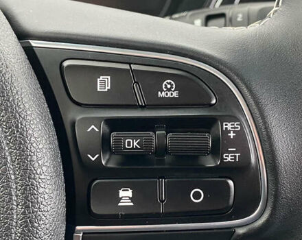 Чорний Кіа Niro, об'ємом двигуна 0 л та пробігом 70 тис. км за 22350 $, фото 19 на Automoto.ua
