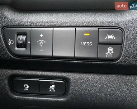 Чорний Кіа Niro, об'ємом двигуна 0 л та пробігом 96 тис. км за 20600 $, фото 32 на Automoto.ua