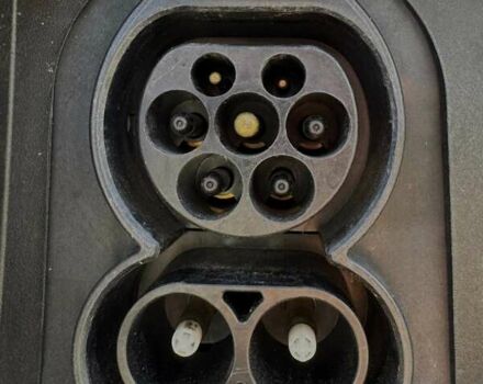 Чорний Кіа Niro, об'ємом двигуна 0 л та пробігом 69 тис. км за 23200 $, фото 29 на Automoto.ua