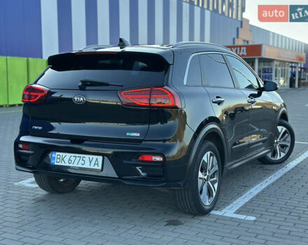 Чорний Кіа Niro, об'ємом двигуна 0 л та пробігом 144 тис. км за 19500 $, фото 69 на Automoto.ua