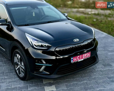 Черный Киа Niro, объемом двигателя 0 л и пробегом 165 тыс. км за 16999 $, фото 13 на Automoto.ua