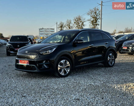 Черный Киа Niro, объемом двигателя 0 л и пробегом 112 тыс. км за 19999 $, фото 2 на Automoto.ua