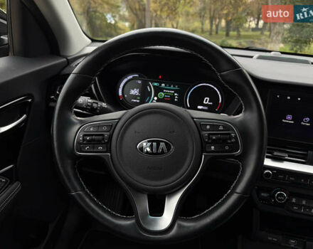 Черный Киа Niro, объемом двигателя 0 л и пробегом 92 тыс. км за 19899 $, фото 30 на Automoto.ua