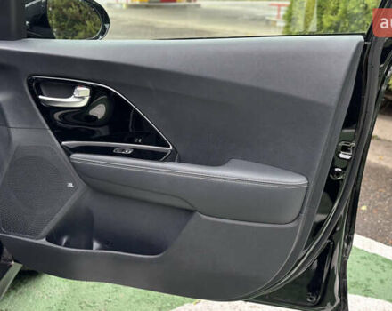 Чорний Кіа Niro, об'ємом двигуна 0 л та пробігом 110 тис. км за 19500 $, фото 65 на Automoto.ua