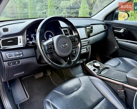 Киа Niro 2020 в Бердичеве на Automoto.ua Черный Киа Niro, объемом двигателя 0 л и пробегом 128 тыс. км за 16700 $, фото 45 на Automoto.ua