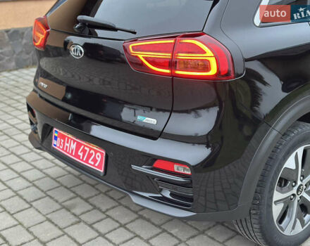 Черный Киа Niro, объемом двигателя 0 л и пробегом 135 тыс. км за 18650 $, фото 5 на Automoto.ua