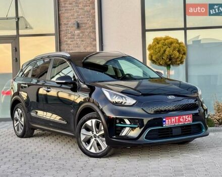 Черный Киа Niro, объемом двигателя 0 л и пробегом 110 тыс. км за 17999 $, фото 6 на Automoto.ua