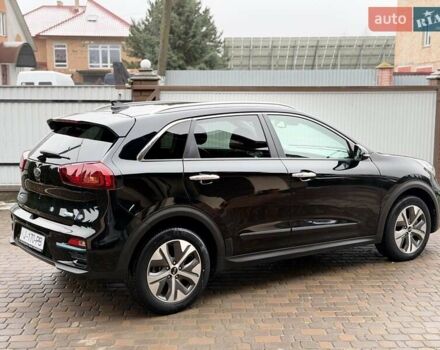 Чорний Кіа Niro, об'ємом двигуна 0 л та пробігом 89 тис. км за 20799 $, фото 17 на Automoto.ua