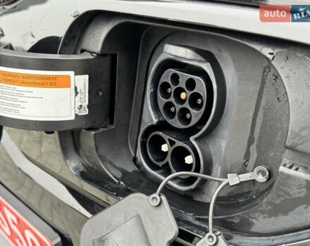 Чорний Кіа Niro, об'ємом двигуна 0 л та пробігом 109 тис. км за 17499 $, фото 38 на Automoto.ua