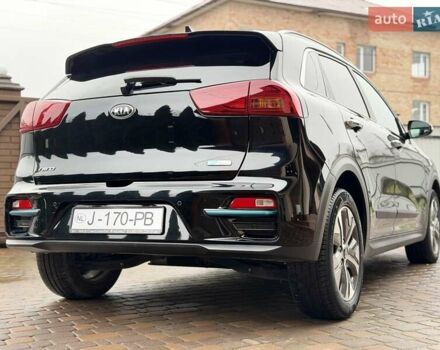 Чорний Кіа Niro, об'ємом двигуна 0 л та пробігом 89 тис. км за 20799 $, фото 16 на Automoto.ua