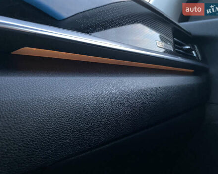 Чорний Кіа Niro, об'ємом двигуна 0 л та пробігом 64 тис. км за 23700 $, фото 5 на Automoto.ua