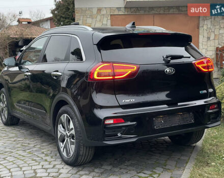 Черный Киа Niro, объемом двигателя 0 л и пробегом 111 тыс. км за 19300 $, фото 6 на Automoto.ua