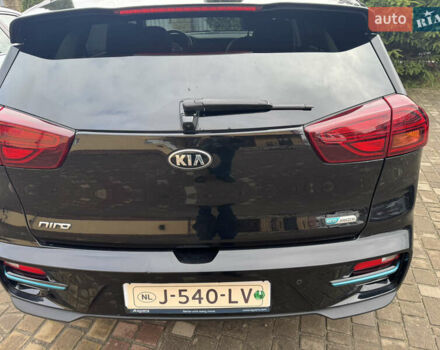 Чорний Кіа Niro, об'ємом двигуна 0 л та пробігом 164 тис. км за 18400 $, фото 30 на Automoto.ua