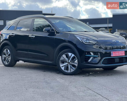 Киа Niro 2020 в Ровно на Automoto.ua Черный Киа Niro, объемом двигателя 0 л и пробегом 143 тыс. км за 18499 $, фото 13 на Automoto.ua