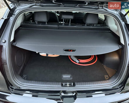 Черный Киа Niro, объемом двигателя 0 л и пробегом 135 тыс. км за 18650 $, фото 21 на Automoto.ua