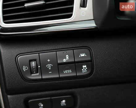 Чорний Кіа Niro, об'ємом двигуна 0 л та пробігом 29 тис. км за 20999 $, фото 91 на Automoto.ua