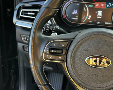 Черный Киа Niro, объемом двигателя 0 л и пробегом 112 тыс. км за 19999 $, фото 28 на Automoto.ua