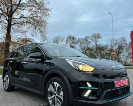 Черный Киа Niro, объемом двигателя 0 л и пробегом 106 тыс. км за 17900 $, фото 19 на Automoto.ua