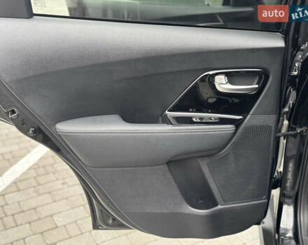 Черный Киа Niro, объемом двигателя 0 л и пробегом 132 тыс. км за 18699 $, фото 44 на Automoto.ua