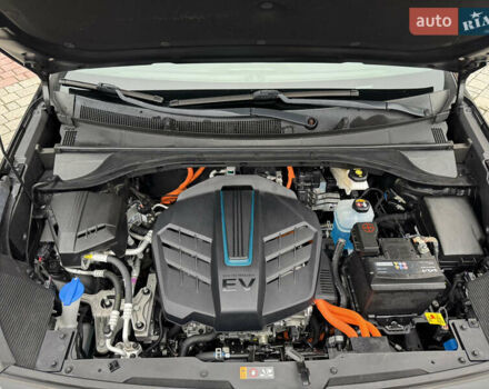 Чорний Кіа Niro, об'ємом двигуна 0 л та пробігом 109 тис. км за 17499 $, фото 37 на Automoto.ua