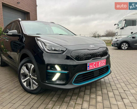 Черный Киа Niro, объемом двигателя 0 л и пробегом 140 тыс. км за 21500 $, фото 29 на Automoto.ua