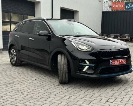 Чорний Кіа Niro, об'ємом двигуна 0 л та пробігом 134 тис. км за 18950 $, фото 10 на Automoto.ua