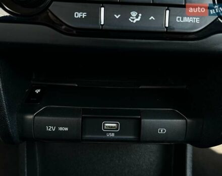 Киа Niro 2020 в Львове на Automoto.ua Черный Киа Niro, объемом двигателя 0 л и пробегом 80 тыс. км за 22400 $, фото 10 на Automoto.ua