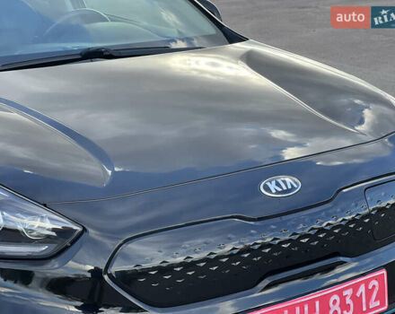 Киа Niro 2020 в Ровно на Automoto.ua Черный Киа Niro, объемом двигателя 0 л и пробегом 143 тыс. км за 18499 $, фото 19 на Automoto.ua