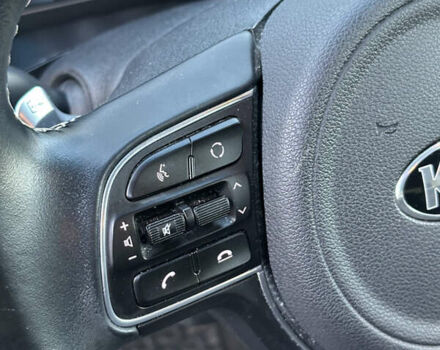 Черный Киа Niro, объемом двигателя 0 л и пробегом 112 тыс. км за 18750 $, фото 59 на Automoto.ua