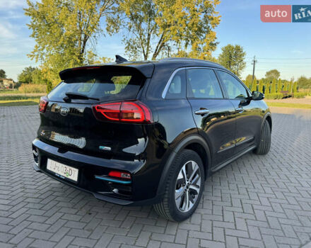 Чорний Кіа Niro, об'ємом двигуна 0 л та пробігом 91 тис. км за 18800 $, фото 13 на Automoto.ua