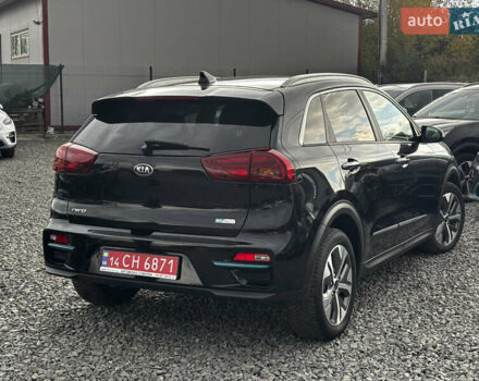 Черный Киа Niro, объемом двигателя 0 л и пробегом 45 тыс. км за 23300 $, фото 9 на Automoto.ua