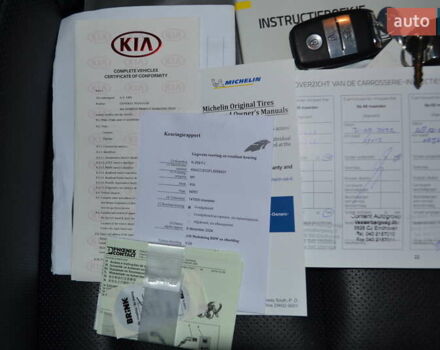 Чорний Кіа Niro, об'ємом двигуна 0 л та пробігом 169 тис. км за 18450 $, фото 96 на Automoto.ua