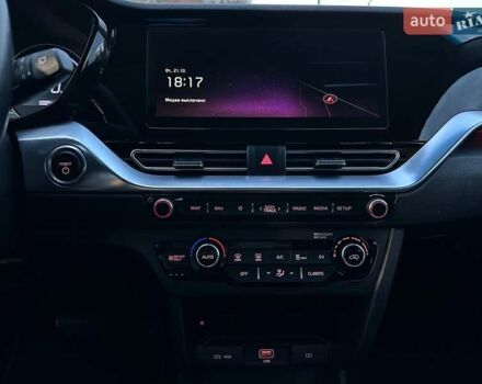 Чорний Кіа Niro, об'ємом двигуна 0 л та пробігом 35 тис. км за 24400 $, фото 60 на Automoto.ua