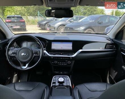 Черный Киа Niro, объемом двигателя 0 л и пробегом 115 тыс. км за 21300 $, фото 26 на Automoto.ua