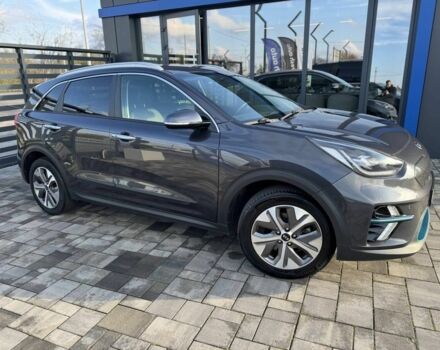 Черный Киа Niro, объемом двигателя 0 л и пробегом 142 тыс. км за 18900 $, фото 5 на Automoto.ua