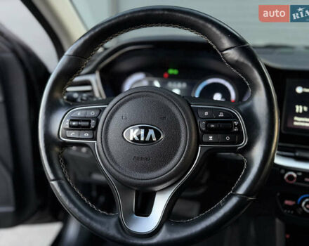 Черный Киа Niro, объемом двигателя 0 л и пробегом 142 тыс. км за 18900 $, фото 46 на Automoto.ua