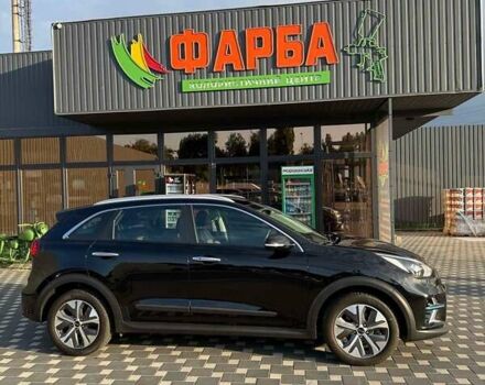 Черный Киа Niro, объемом двигателя 0 л и пробегом 93 тыс. км за 19500 $, фото 1 на Automoto.ua