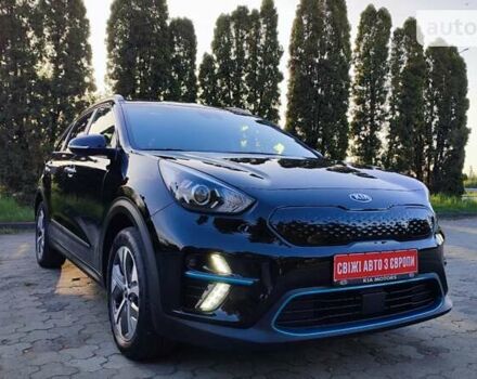 Чорний Кіа Niro, об'ємом двигуна 0 л та пробігом 83 тис. км за 19799 $, фото 3 на Automoto.ua