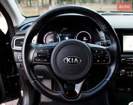 Черный Киа Niro, объемом двигателя 0 л и пробегом 110 тыс. км за 17450 $, фото 56 на Automoto.ua