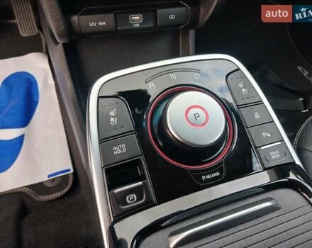 Черный Киа Niro, объемом двигателя 0 л и пробегом 125 тыс. км за 19300 $, фото 15 на Automoto.ua