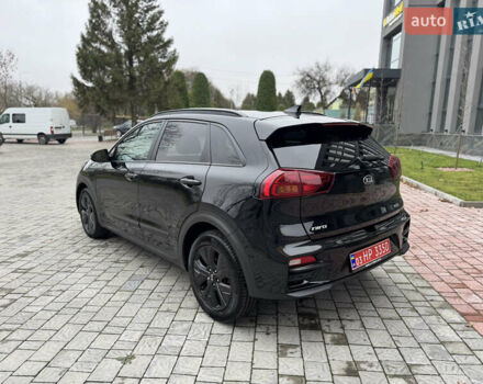 Чорний Кіа Niro, об'ємом двигуна 0 л та пробігом 109 тис. км за 17499 $, фото 7 на Automoto.ua