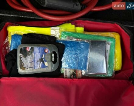 Черный Киа Niro, объемом двигателя 0 л и пробегом 80 тыс. км за 23400 $, фото 70 на Automoto.ua