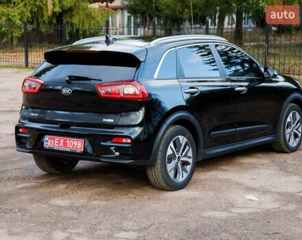 Черный Киа Niro, объемом двигателя 0 л и пробегом 110 тыс. км за 17450 $, фото 14 на Automoto.ua